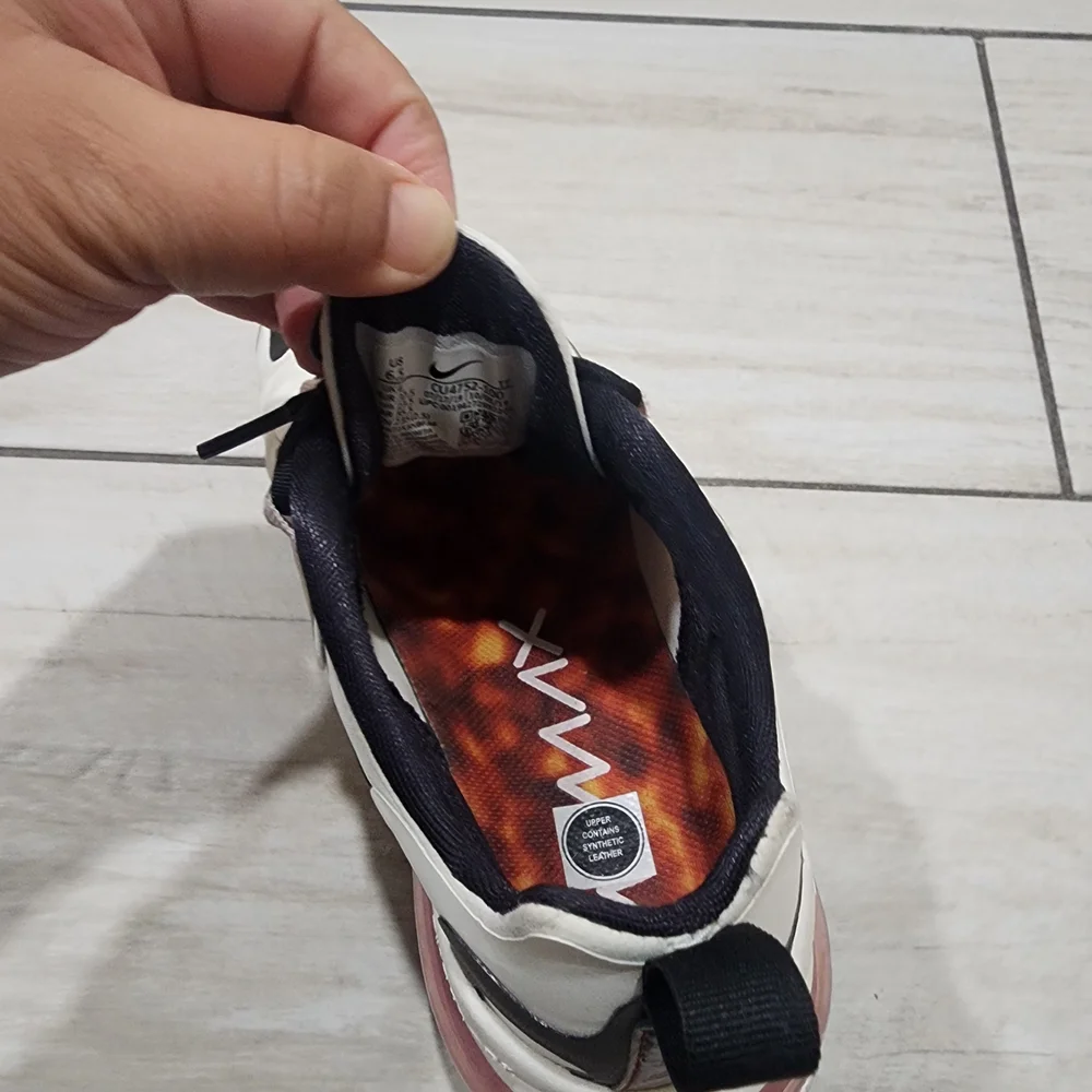 Nike Air‎ Max 270 React  - Black and White